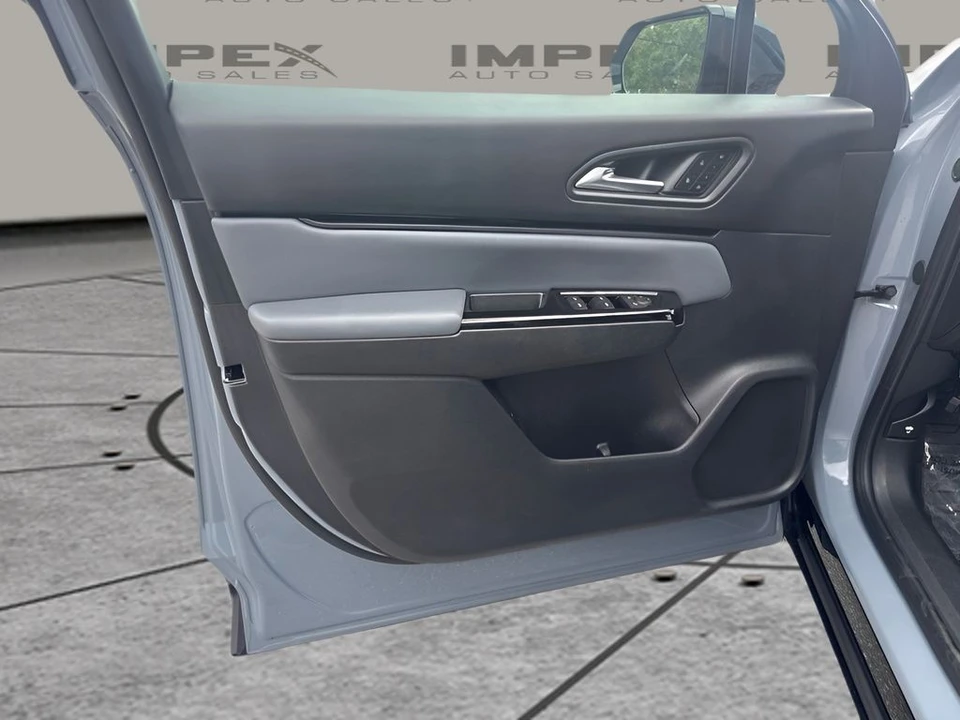 2025 Honda - Image 22 of 31