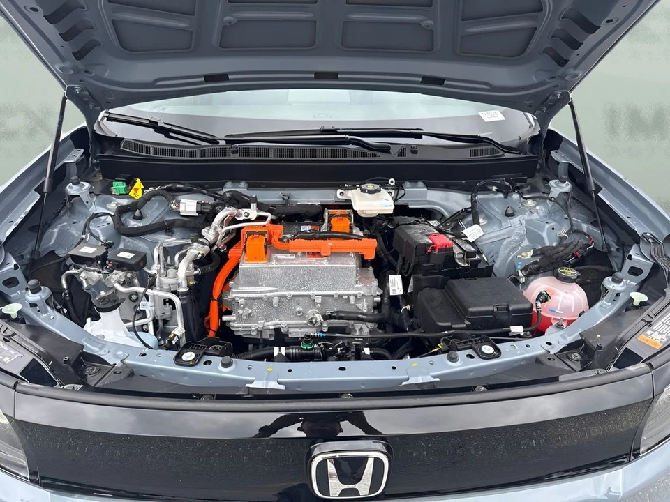 2025 Honda - Image 30 of 31