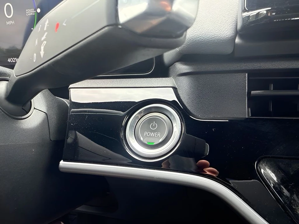 2025 Honda - Image 19 of 31