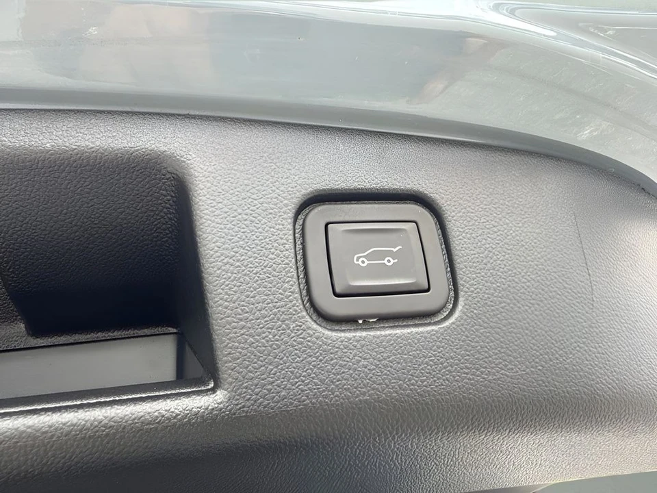 2025 Honda - Image 25 of 31