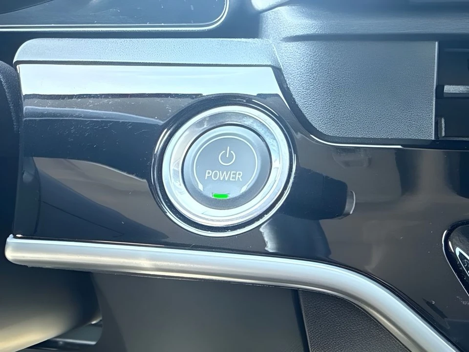 2025 Honda - Image 12 of 25