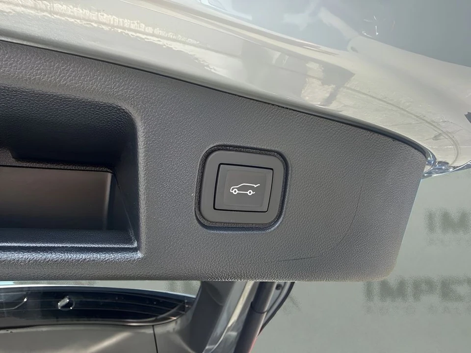 2025 Honda - Image 18 of 25