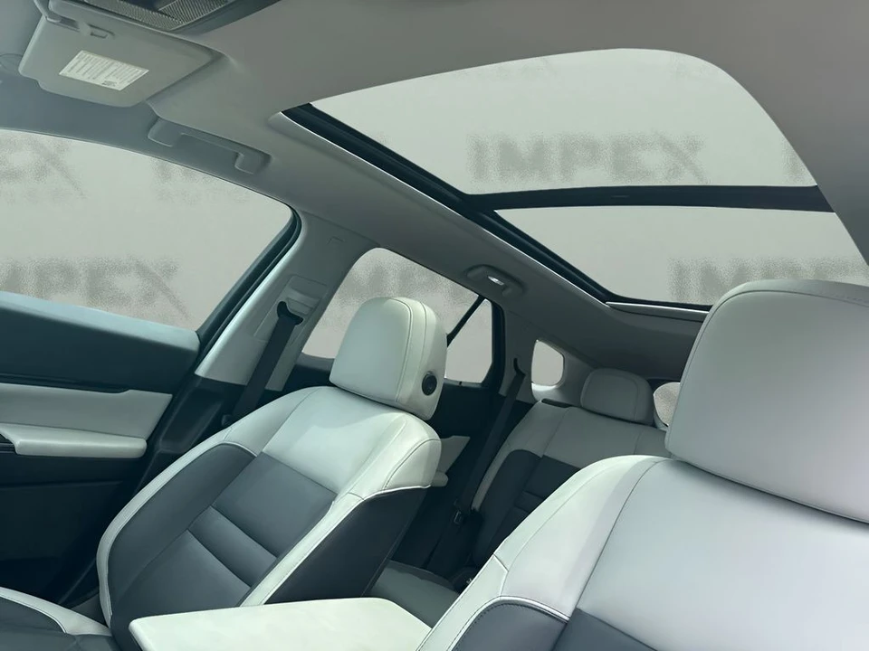 2025 Honda - Image 8 of 10