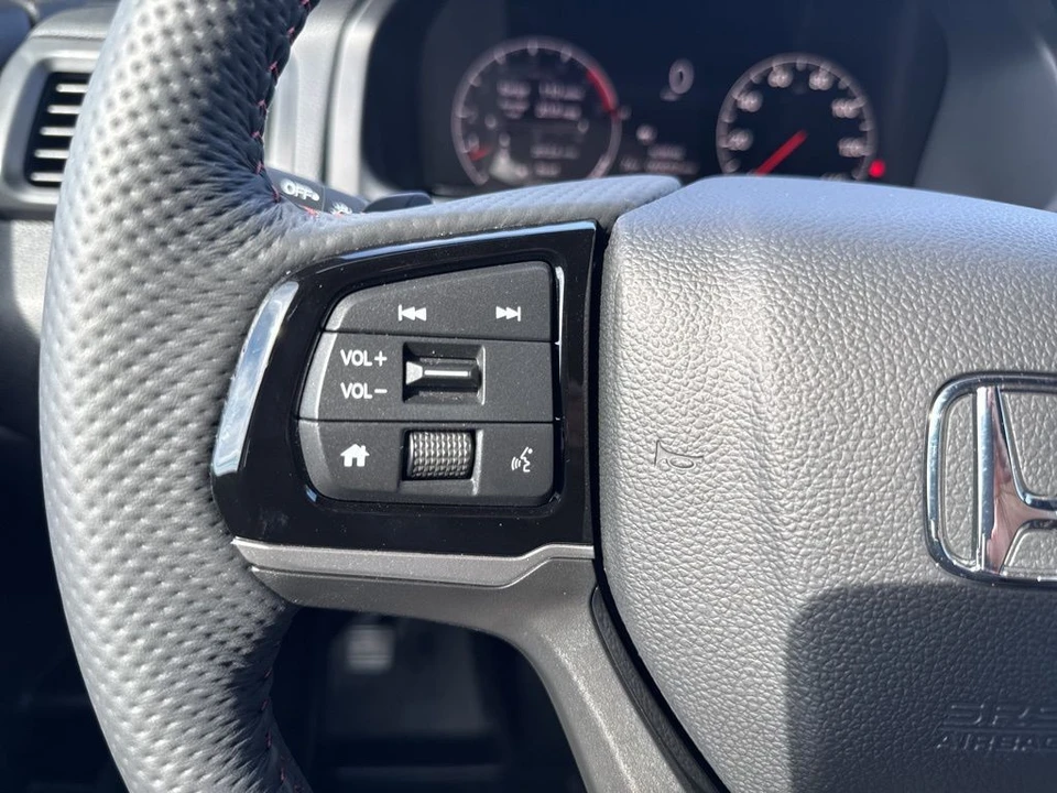 2025 Honda Ridgeline 2nd Gen - Image 17 of 21