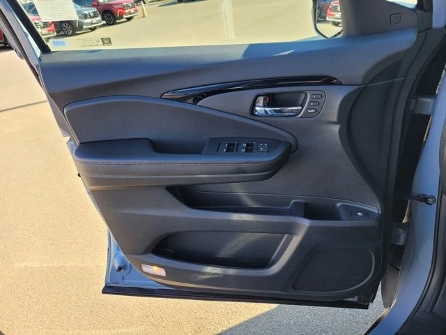 2025 Honda Ridgeline 2nd Gen - Image 16 of 21