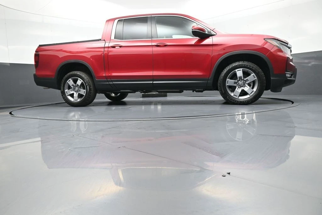 2025 Honda Ridgeline 2nd Gen - Image 29 of 31
