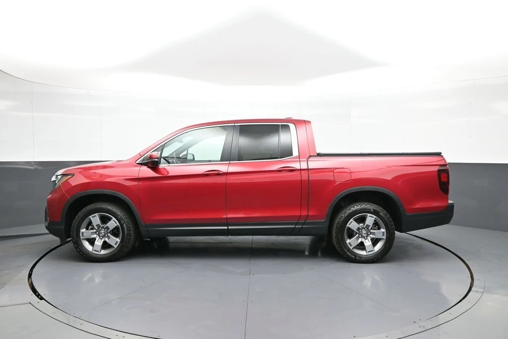 2025 Honda Ridgeline 2nd Gen - Image 9 of 31