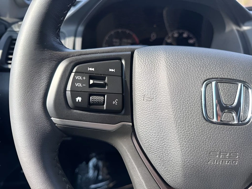2025 Honda Ridgeline 2nd Gen - Image 16 of 21