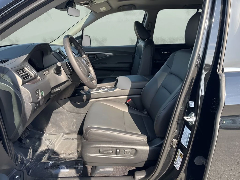 2025 Honda Ridgeline 2nd Gen - Image 9 of 12