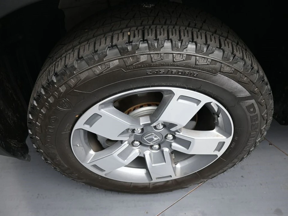 2025 Honda Ridgeline 2nd Gen - Image 14 of 21