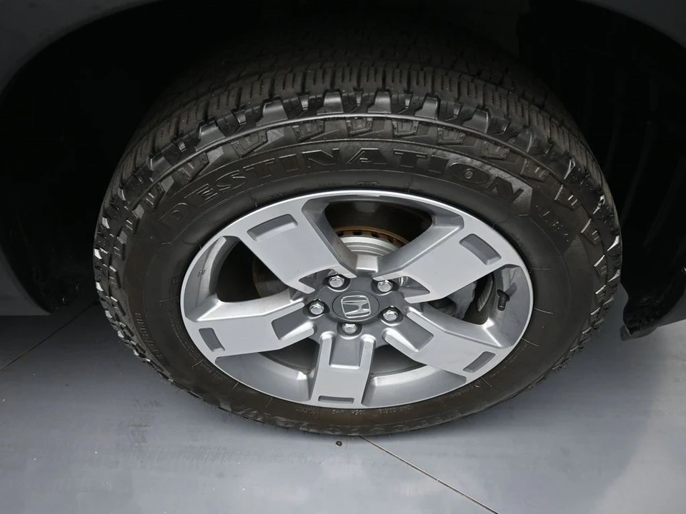 2025 Honda Ridgeline 2nd Gen - Image 13 of 21