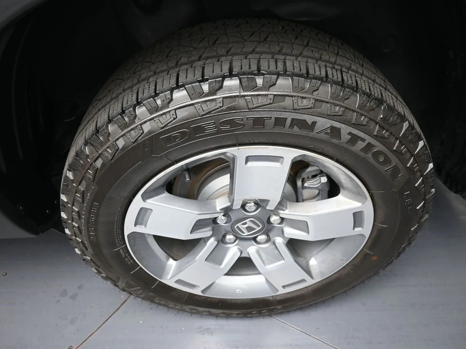 2025 Honda Ridgeline 2nd Gen - Image 15 of 21