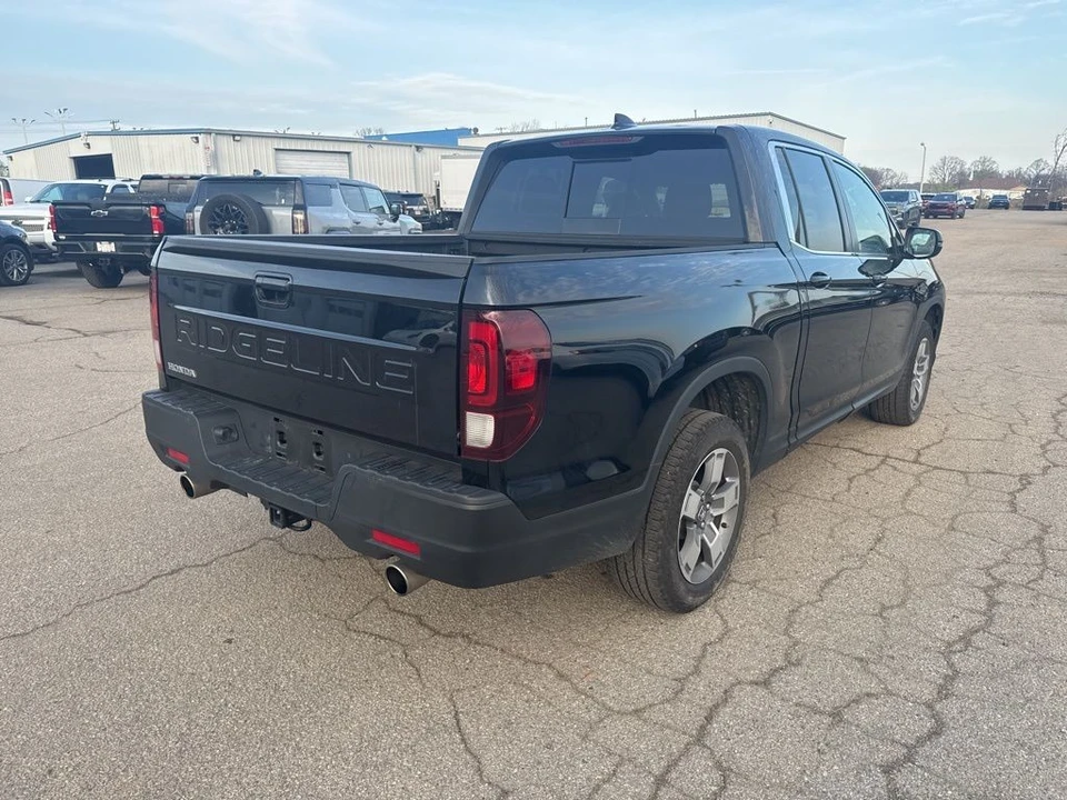 2025 Honda Ridgeline 2nd Gen - Image 3 of 8