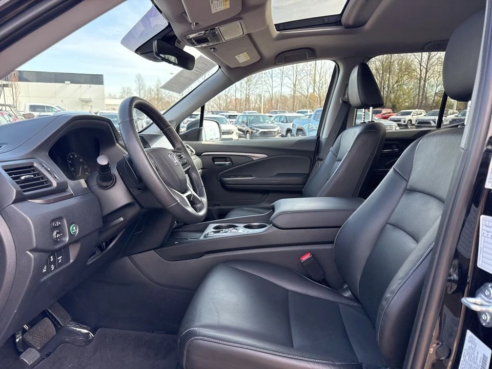 2025 Honda Ridgeline 2nd Gen - Image 9 of 21