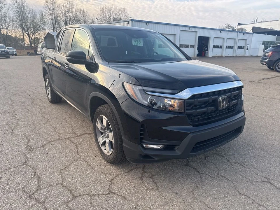 2025 Honda Ridgeline 2nd Gen - Image 4 of 8