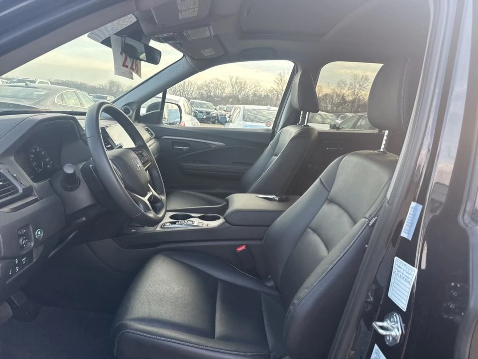 2025 Honda Ridgeline 2nd Gen - Image 5 of 8