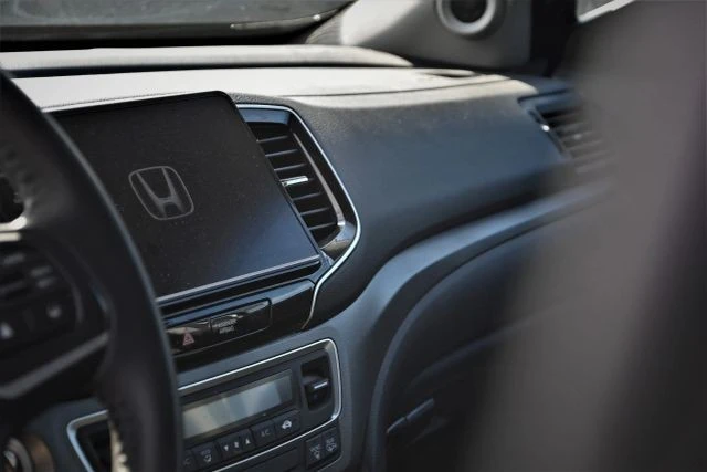 2025 Honda Ridgeline 2nd Gen - Image 9 of 19