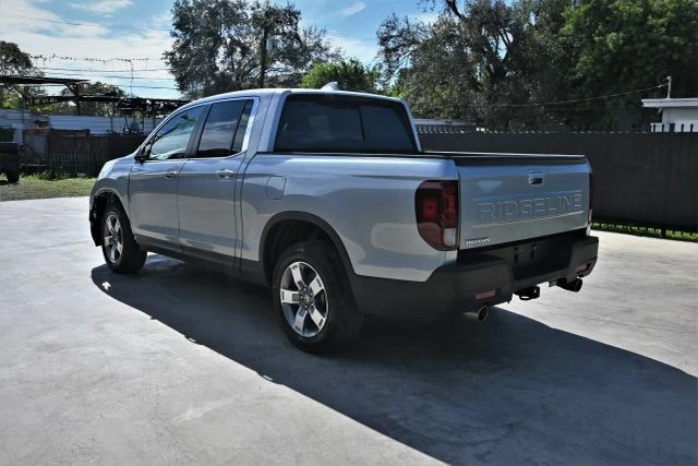 2025 Honda Ridgeline 2nd Gen - Image 3 of 19