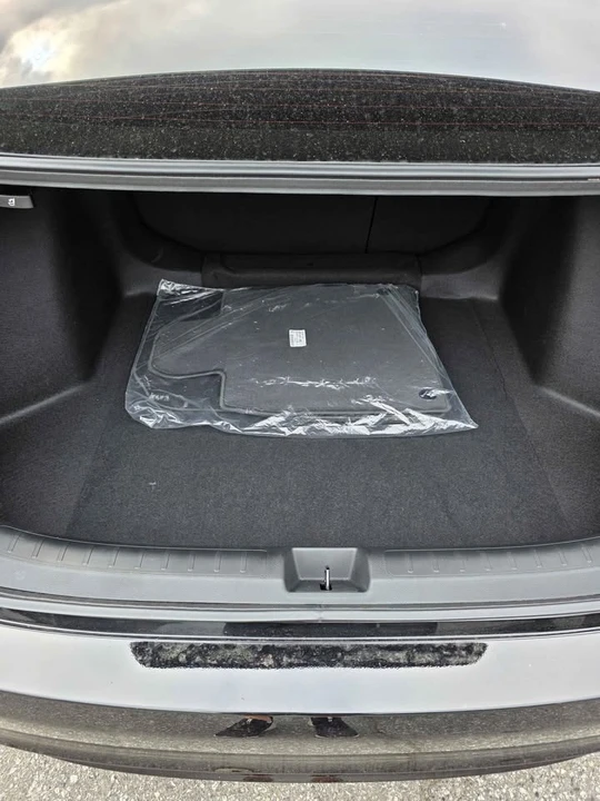 2025 Honda Civic 11th Gen - Image 6 of 13