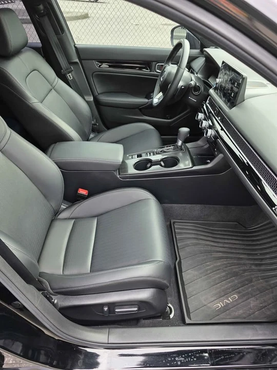2025 Honda Civic 11th Gen - Image 7 of 13