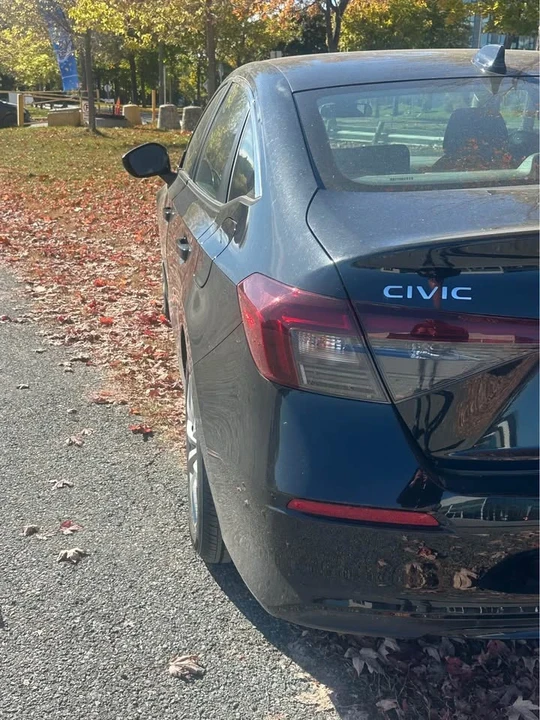 2025 Honda Civic 11th Gen - Image 6 of 7
