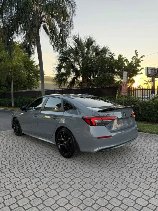 2025 Honda Civic 11th Gen - Image 4 of 7