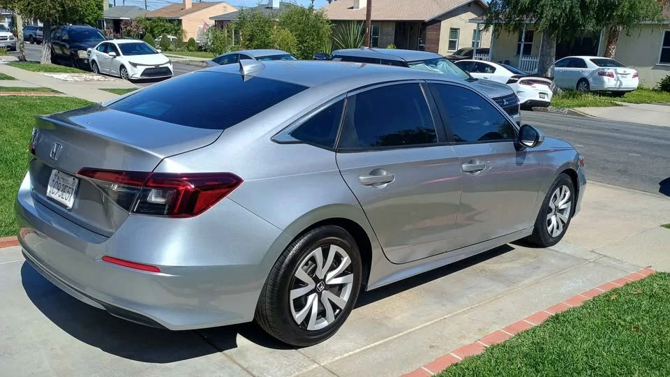 2025 Honda Civic 11th Gen - Image 5 of 12