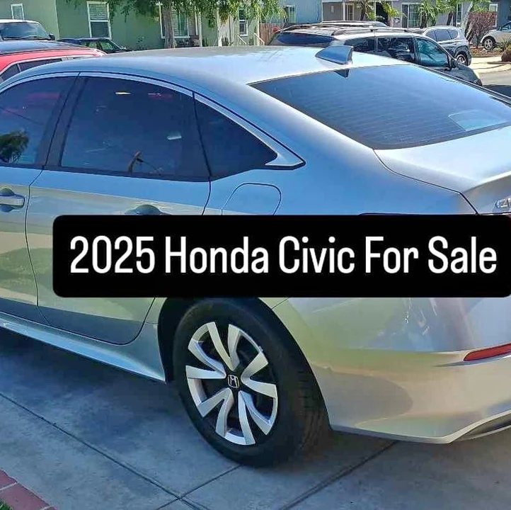 2025 Honda Civic 11th Gen - Image 2 of 12