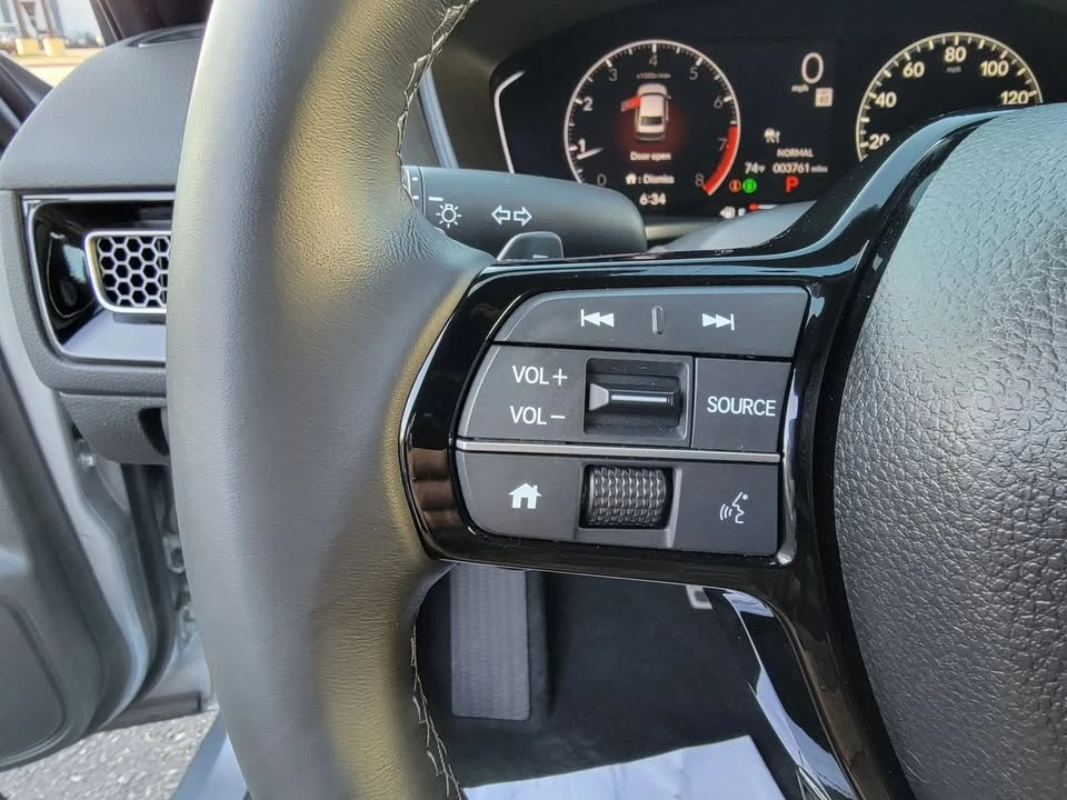 2025 Honda Civic 11th Gen - Image 13 of 20
