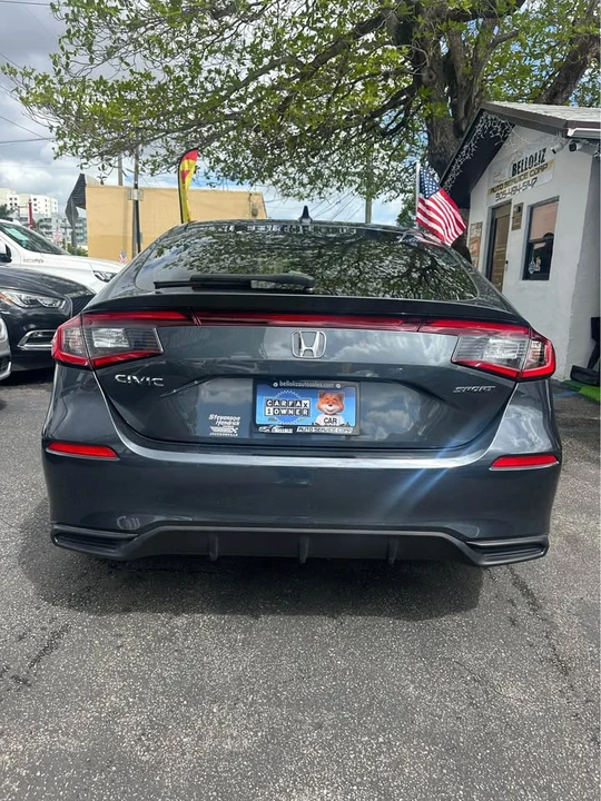 2025 Honda Civic 11th Gen - Image 6 of 10