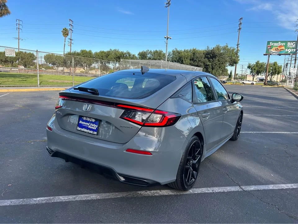 2025 Honda Civic 11th Gen - Image 7 of 12