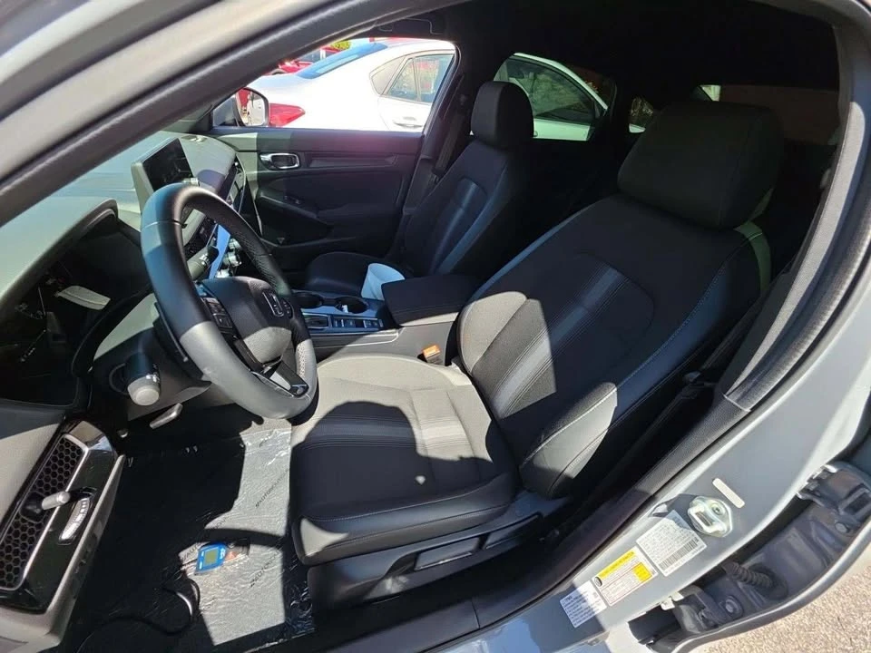 2025 Honda Civic 11th Gen - Image 3 of 11