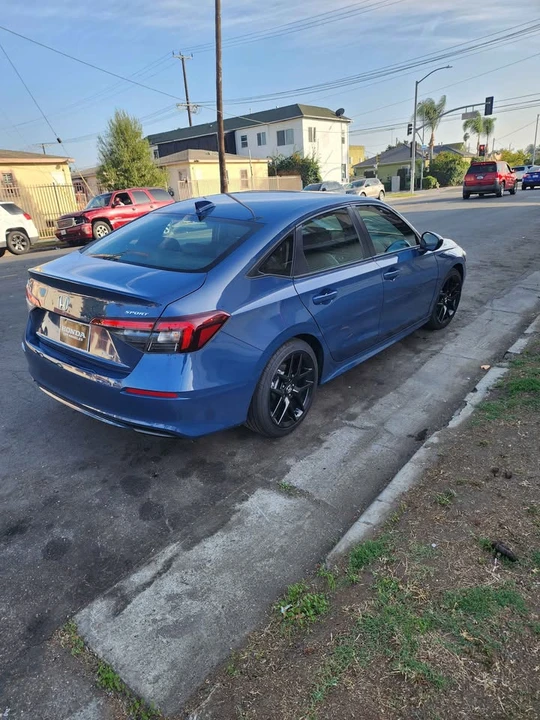 2025 Honda Civic 11th Gen - Image 2 of 17