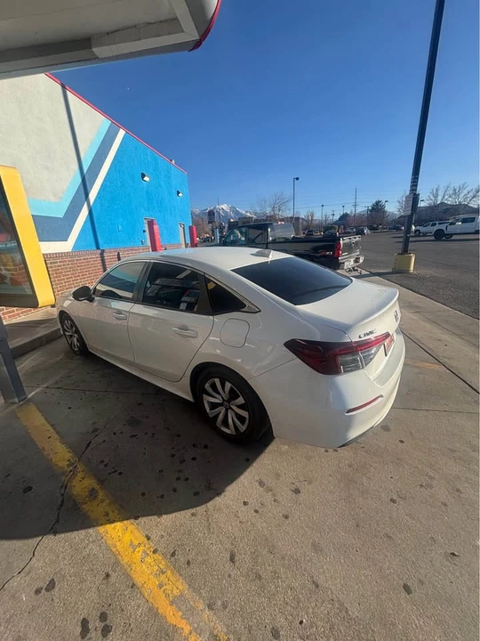 2025 Honda Civic 11th Gen - Image 2 of 11