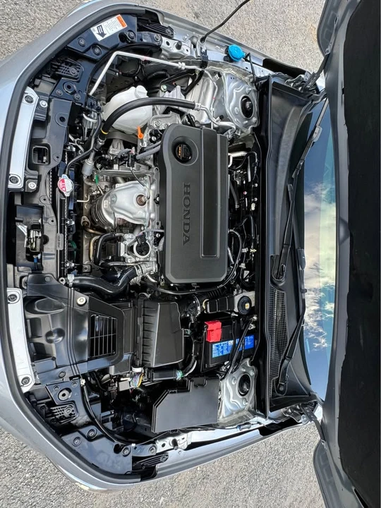 2025 Honda Civic 11th Gen - Image 14 of 18