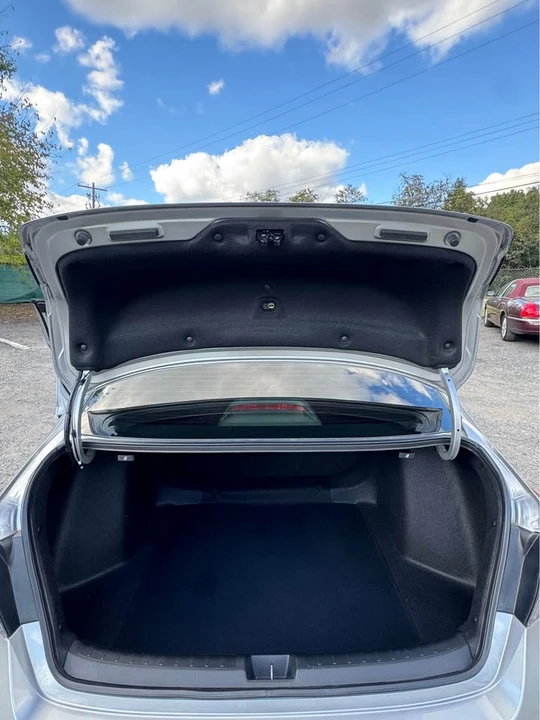 2025 Honda Civic 11th Gen - Image 12 of 18