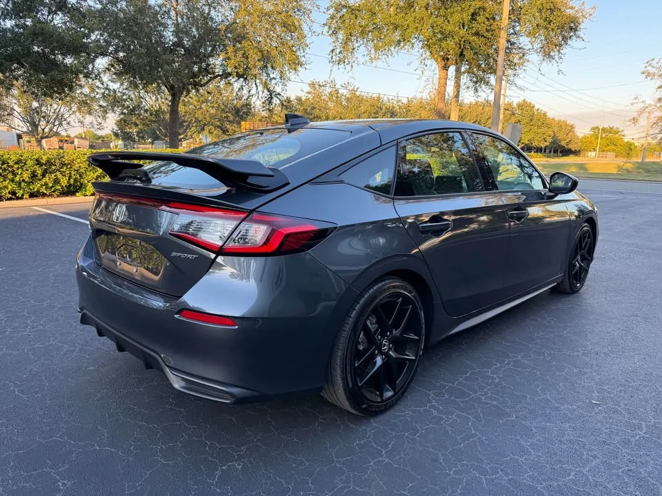 2025 Honda Civic 11th Gen - Image 3 of 13