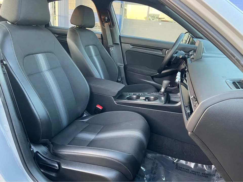 2025 Honda Civic 11th Gen - Image 14 of 20