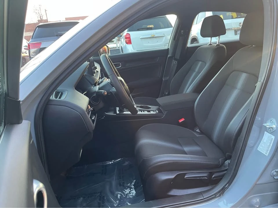 2025 Honda Civic 11th Gen - Image 9 of 20