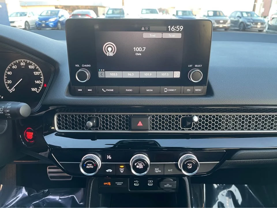 2025 Honda Civic 11th Gen - Image 12 of 20