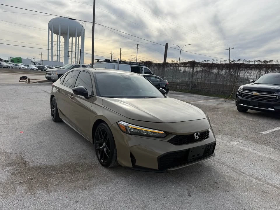 2025 Honda Civic 11th Gen - Image 2 of 17