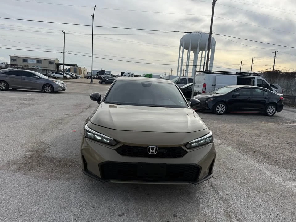 2025 Honda Civic 11th Gen - Image 3 of 17