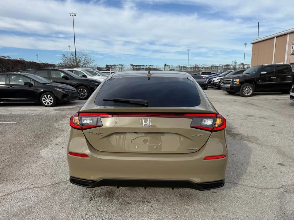 2025 Honda Civic 11th Gen - Image 4 of 17