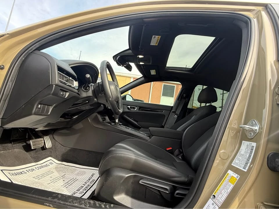2025 Honda Civic 11th Gen - Image 14 of 17