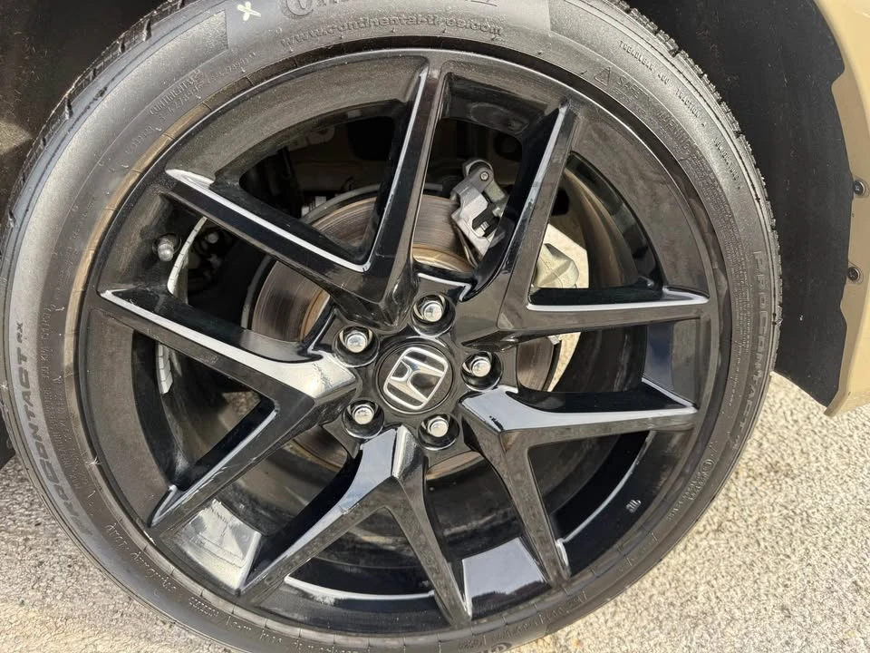 2025 Honda Civic 11th Gen - Image 15 of 17