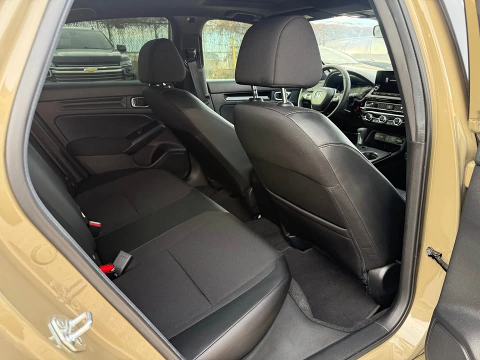 2025 Honda Civic 11th Gen - Image 11 of 17
