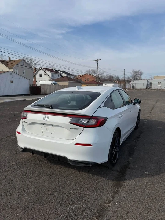 2025 Honda Civic 11th Gen - Image 5 of 15
