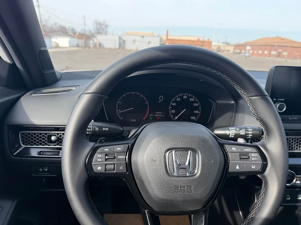2025 Honda Civic 11th Gen - Image 12 of 15
