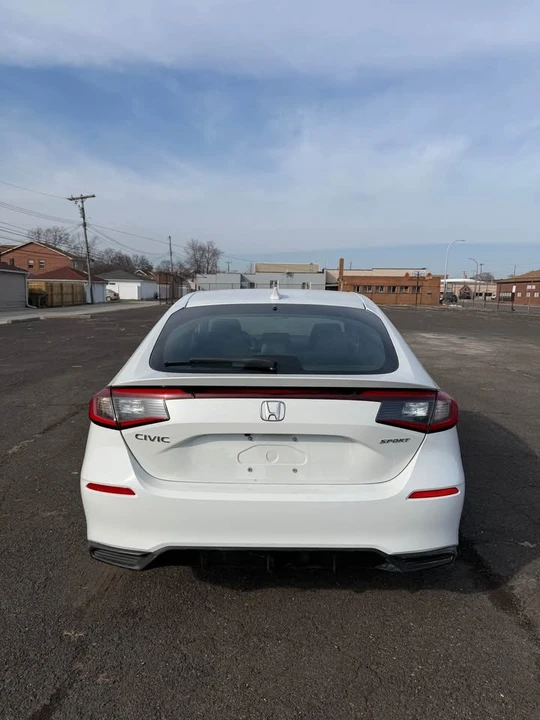 2025 Honda Civic 11th Gen - Image 6 of 15
