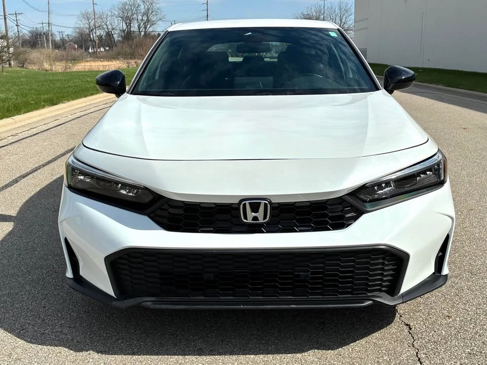 2025 Honda Civic 11th Gen - Image 6 of 19